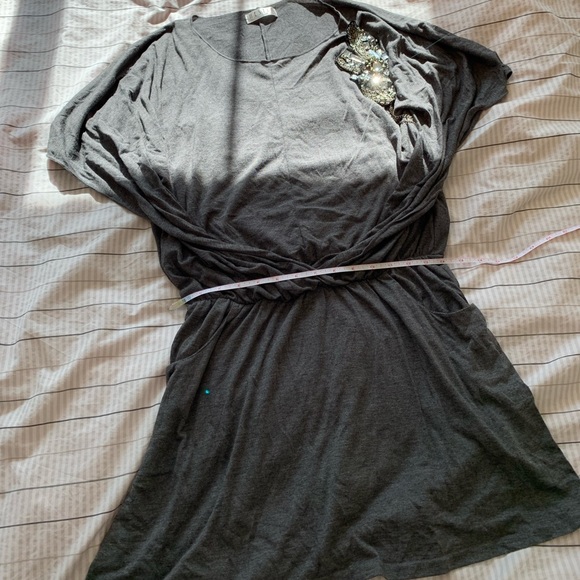 Dress - Picture 5 of 6